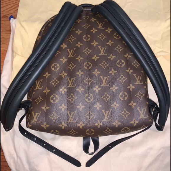 Louis Vuitton Palm Springs Monogram Backpack - Picture 4 of 11